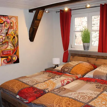 Apartment Schlossberg, Hirsch Hirschhorn