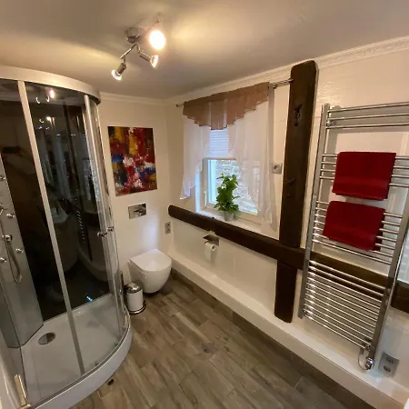 Schlossberg, Hirsch Apartment Hirschhorn