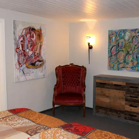 Apartment Schlossberg, Hirsch