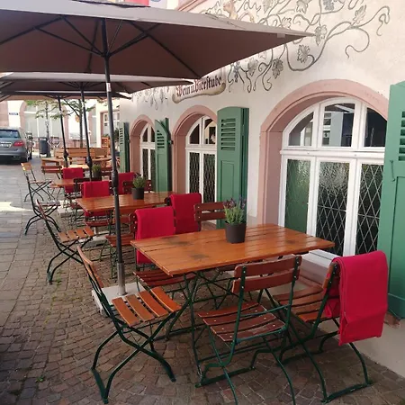 Schlossberg, Hirsch Apartment Hirschhorn