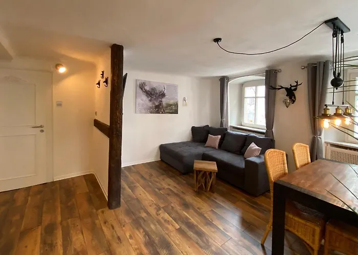 Schlossberg, Hirsch Apartment Hirschhorn