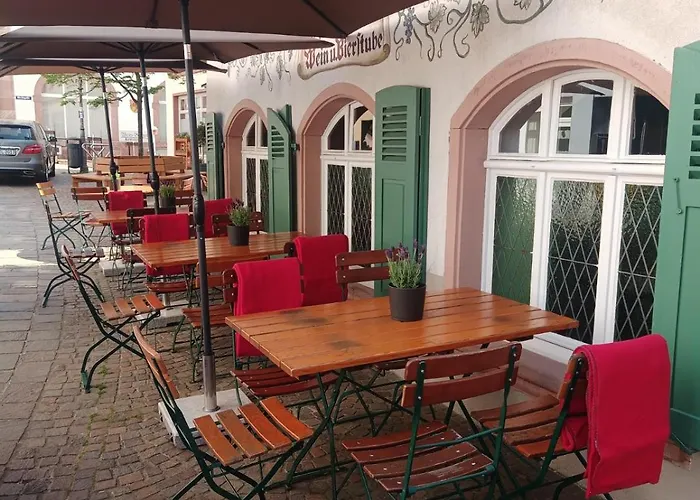 Schlossberg, Hirsch Apartment Hirschhorn